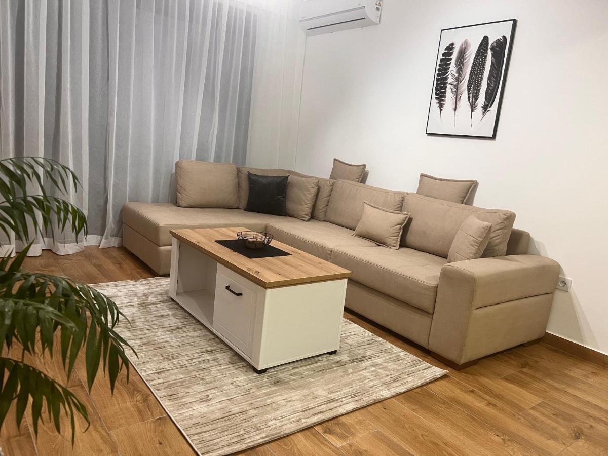 Nejra Apartment Ulcinj Exterior photo