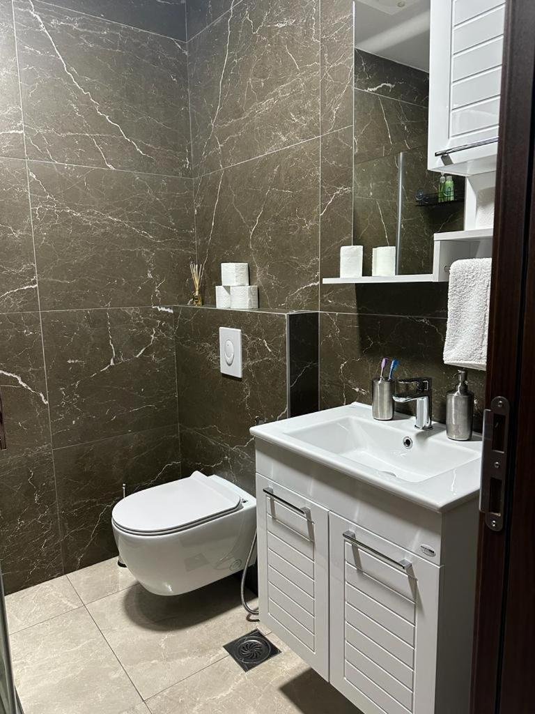 Nejra Apartment Ulcinj Exterior photo